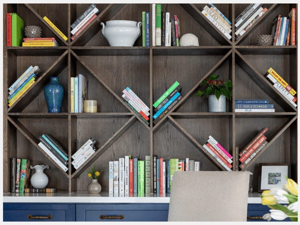 the laura u design list of thirteen tips for styling shelves