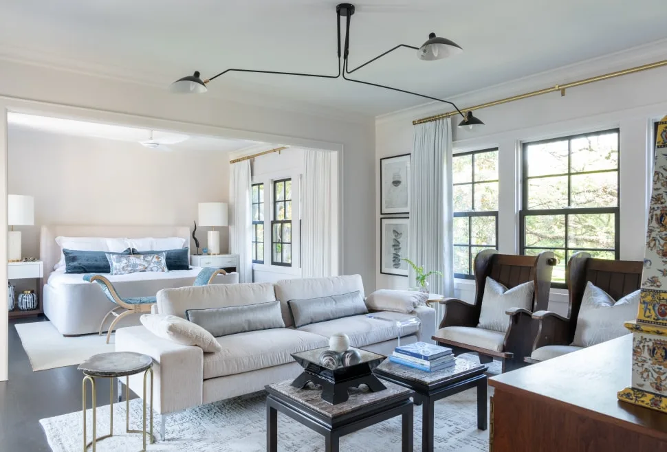 The master bedroom at North Boulevard, the home of designer Laura Umansky